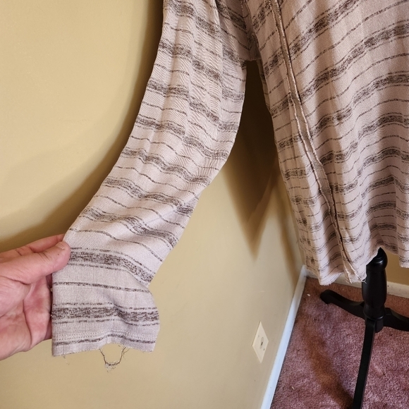 TORRID Long sleeve raw hem striped top Size 3 - Picture 3 of 6